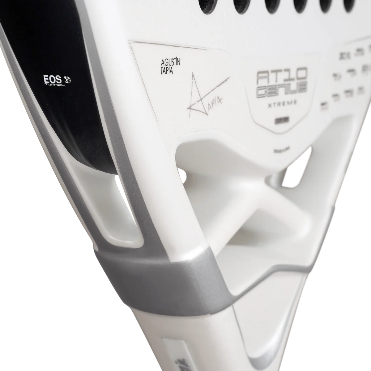 Nox AT10 Genius Attack 12K Alum Xtrem 2026 frame detail close up, designed for advanced players