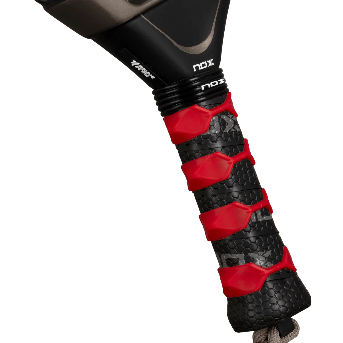 Nox AT10 Pro Cup Hard 2026 grip with overgrip detail padel racket