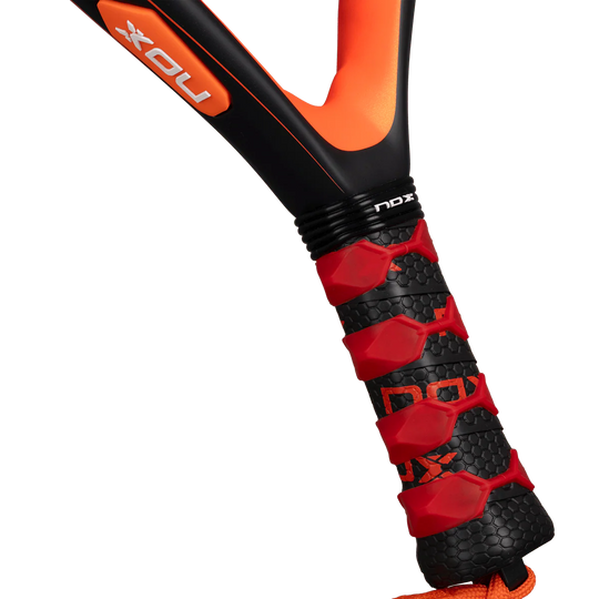 Nox Equation Hard 2026 padel racket handle with smartstrap system and ergonomic grip, designed for intermediate players.